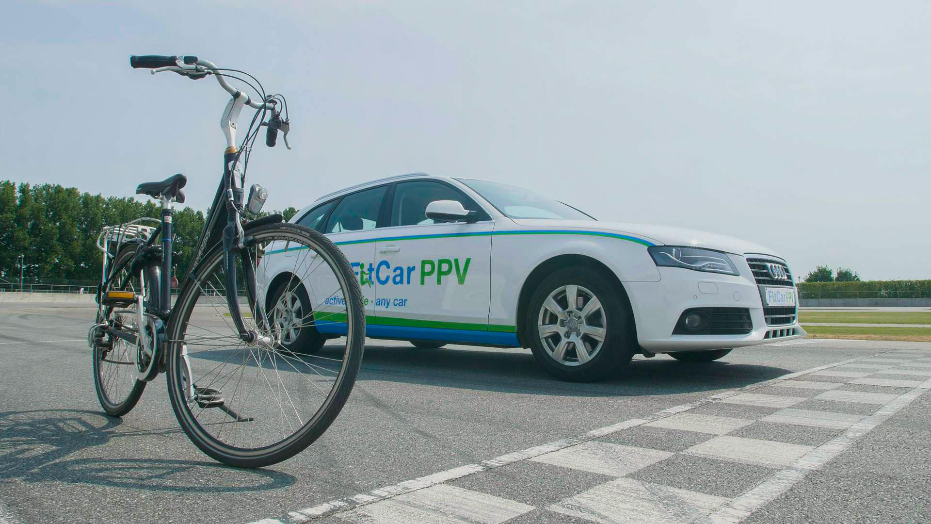 Велосипедные педали вместо педали газа