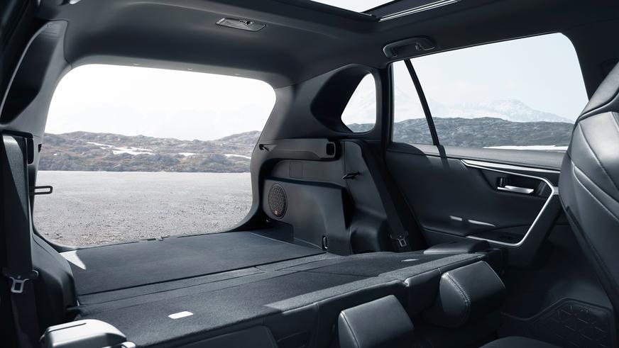 Новый Toyota RAV4