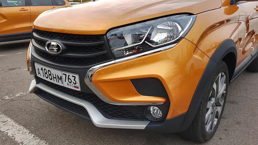 Lada XRAY Cross встала на конвейер