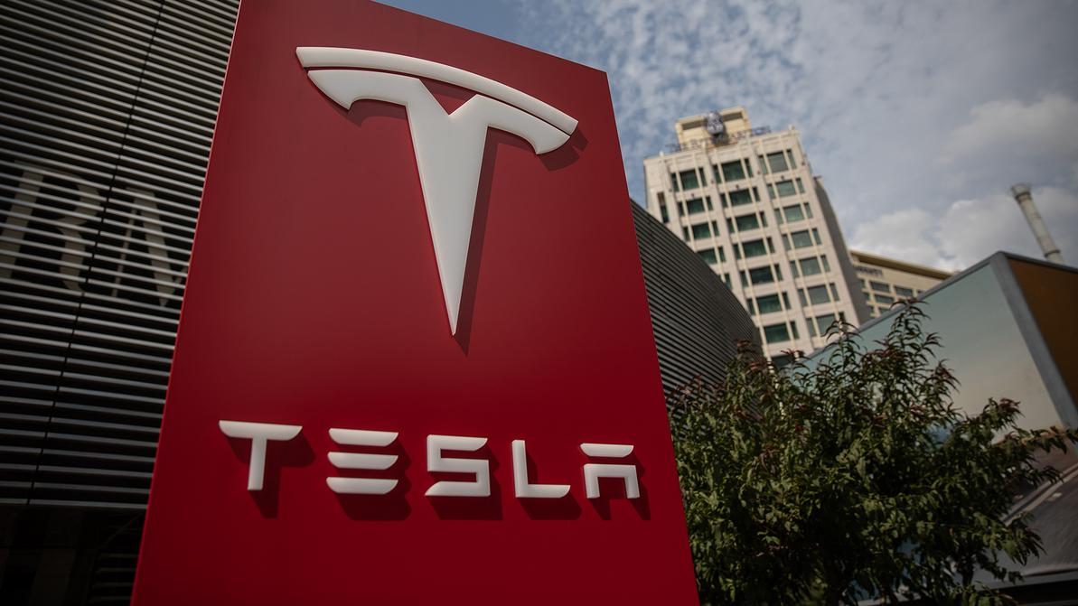 Tesla принесла прибыль: в третий раз в истории