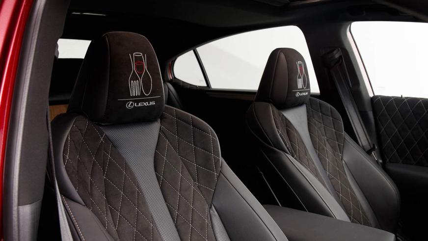 Lexus собрал уникальный «винный» ES