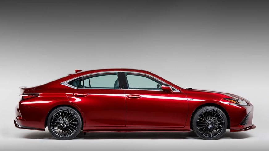 Lexus собрал уникальный «винный» ES