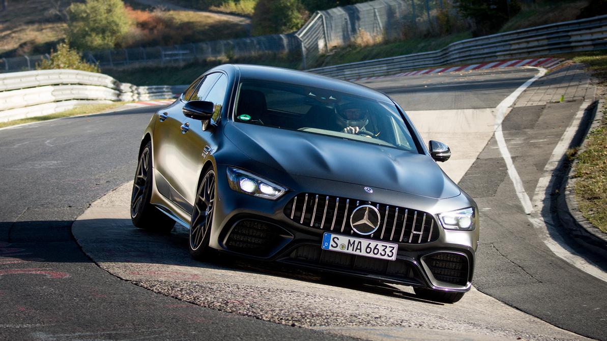 Лифтбек Mercedes-AMG GT установил рекорд Нюрбургринга