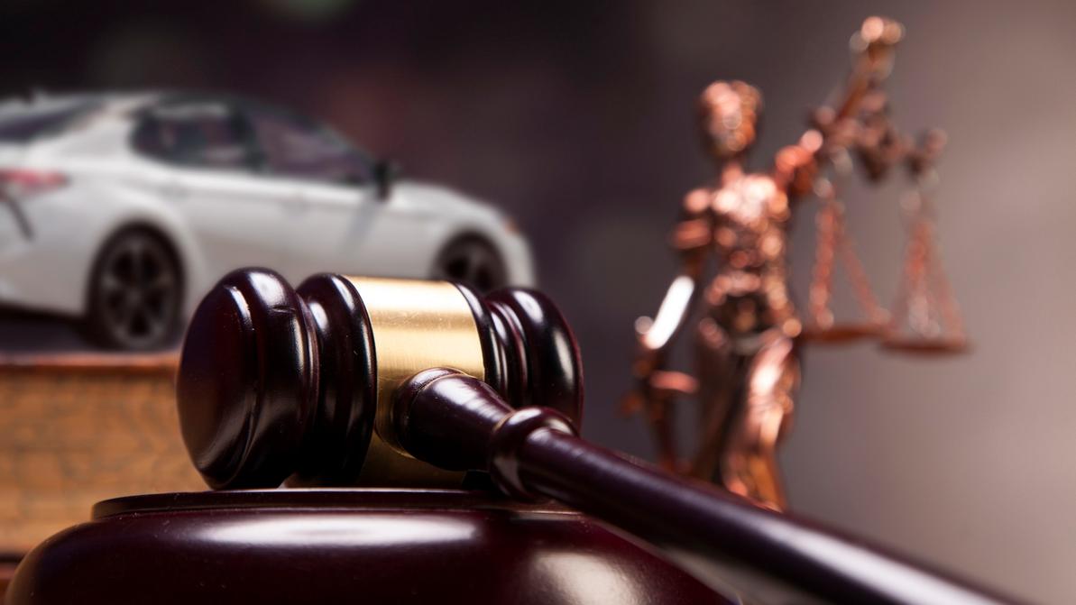 Деньги по страховке автовладельцы стали получать быстрее