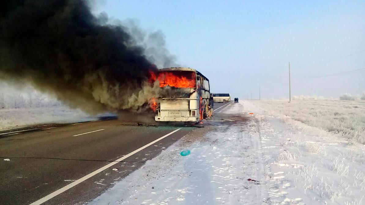 52 человека сгорели в автобусе. Владелец задержан в Ташкенте