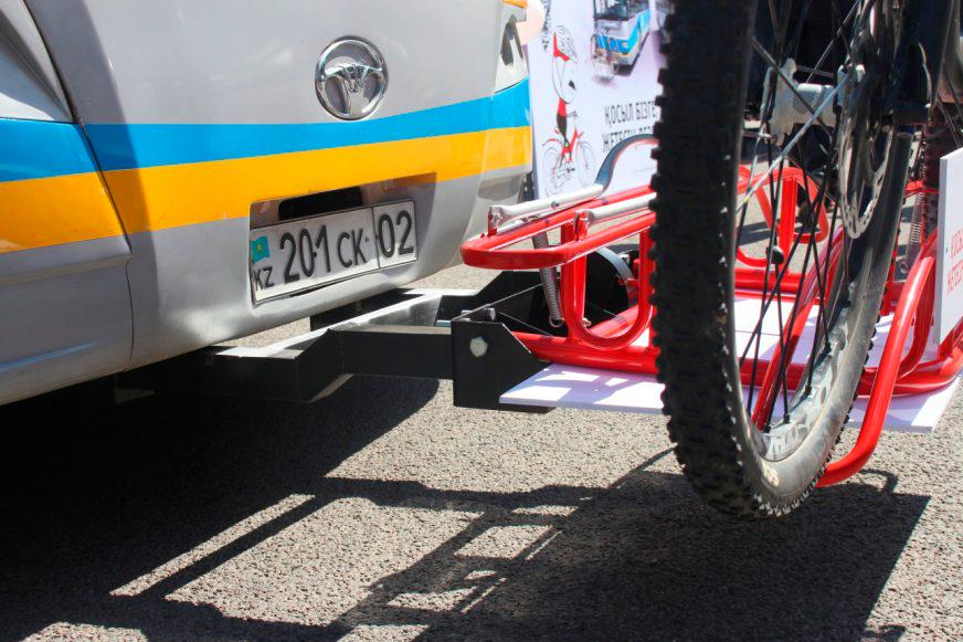 Из-за крепления для велосипеда оштрафовали водителя автобуса