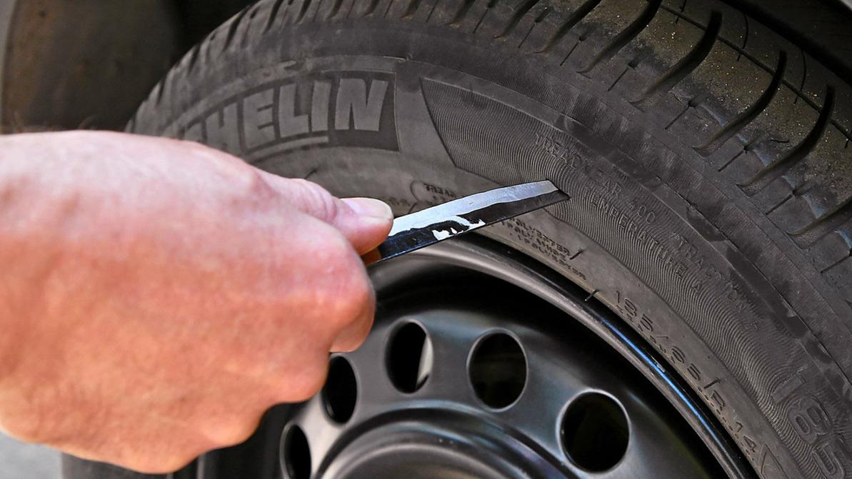 Выпил и пошёл дырявить покрышки