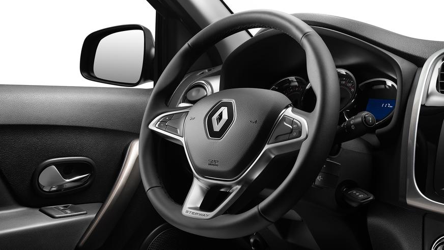 Приподнятый Renault Logan добрался до Казахстана