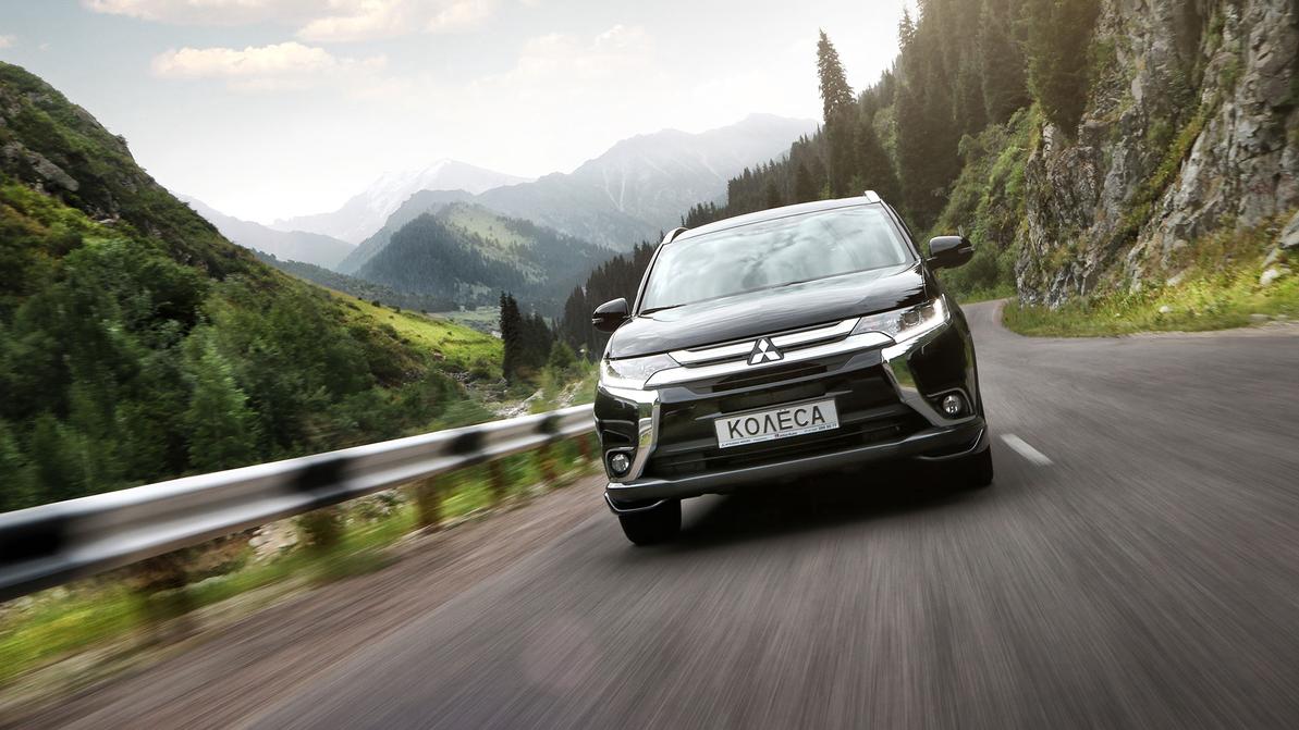 Mitsubishi Outlander - 2015