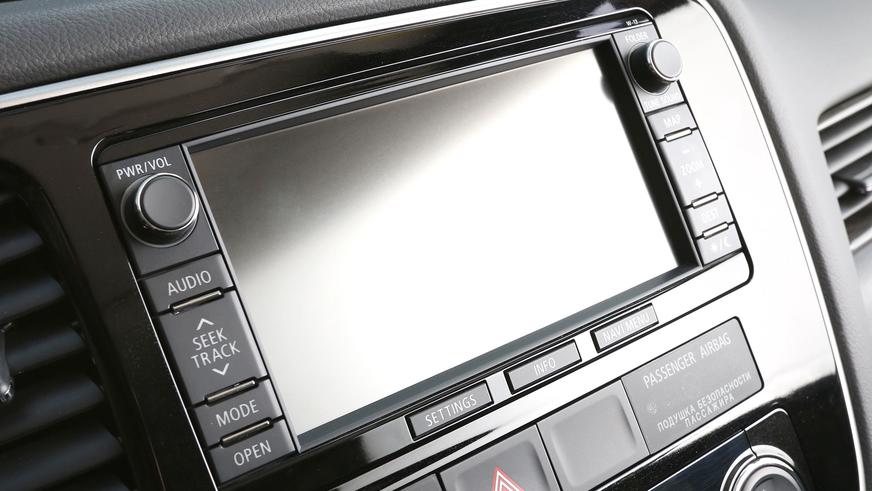 Mitsubishi Outlander - 2015