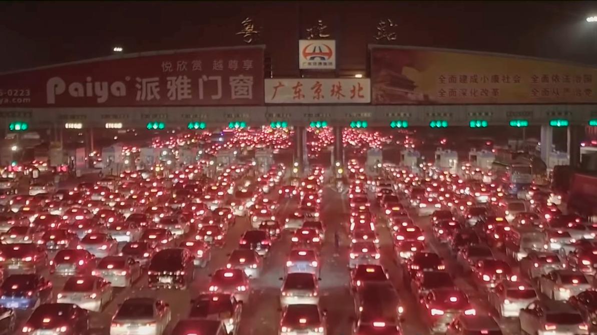 Как выглядит гигантская дорожная пробка в китайском Гуандуне