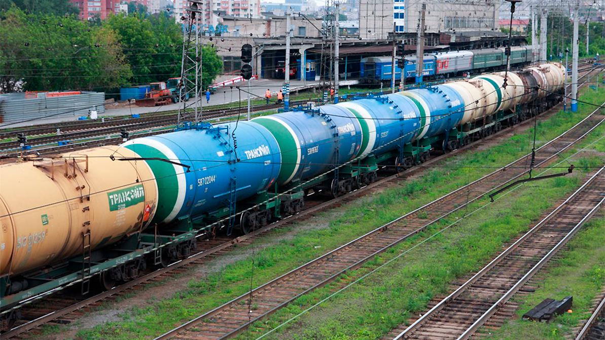 Импорт в Казахстан российского бензина снова запретили