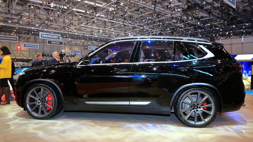 Вьетнамский кроссовер с американским V8