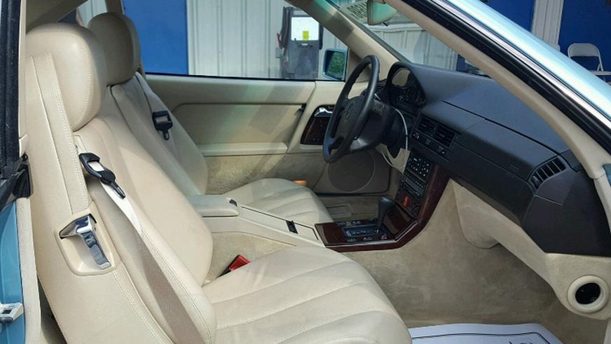 Украденный Mercedes SL500 нашли спустя 27 лет