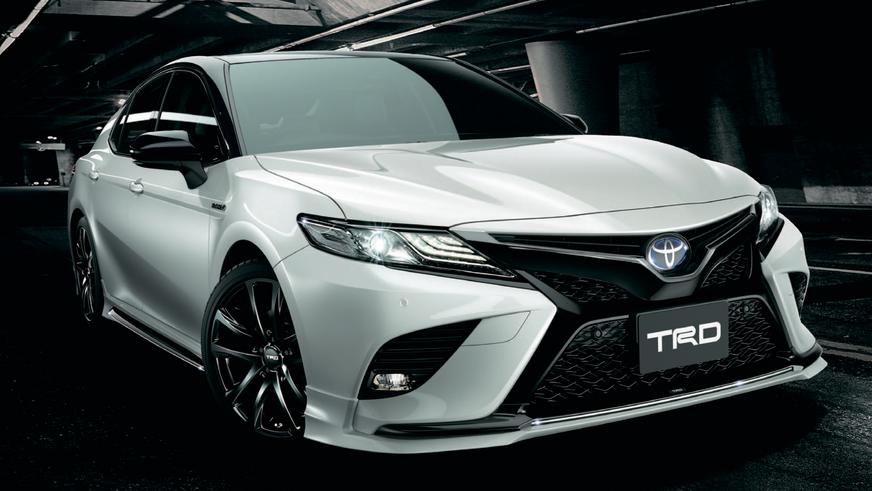 Во что «одеть» новенькую Toyota Camry 70