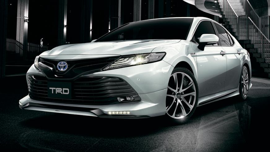 Во что «одеть» новенькую Toyota Camry 70