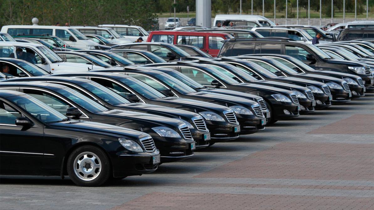 Закуп импортных авто для госкомпаний в Казахстане запретят