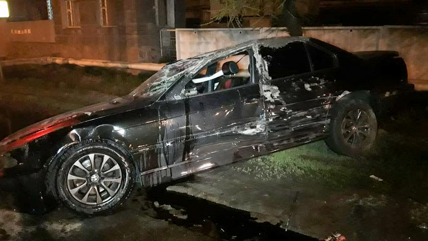 Две BMW столкнулись в Алматы