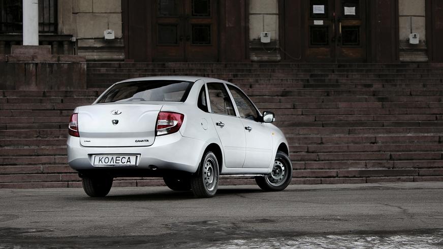 2011 год. Lada Granta (ВАЗ-2190)
