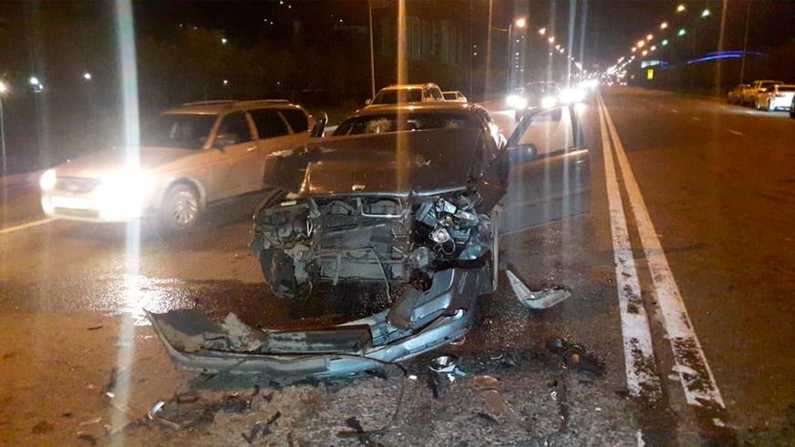 Два человека пострадали в массовой аварии в Алматы