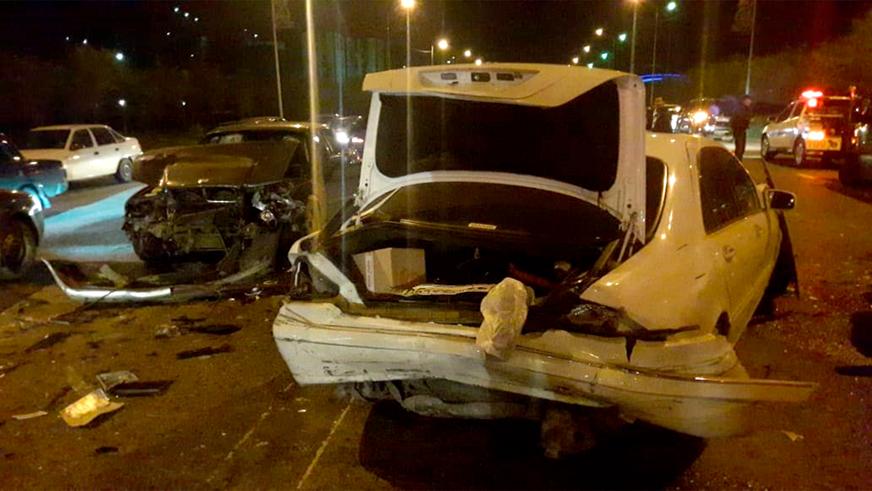 Два человека пострадали в массовой аварии в Алматы