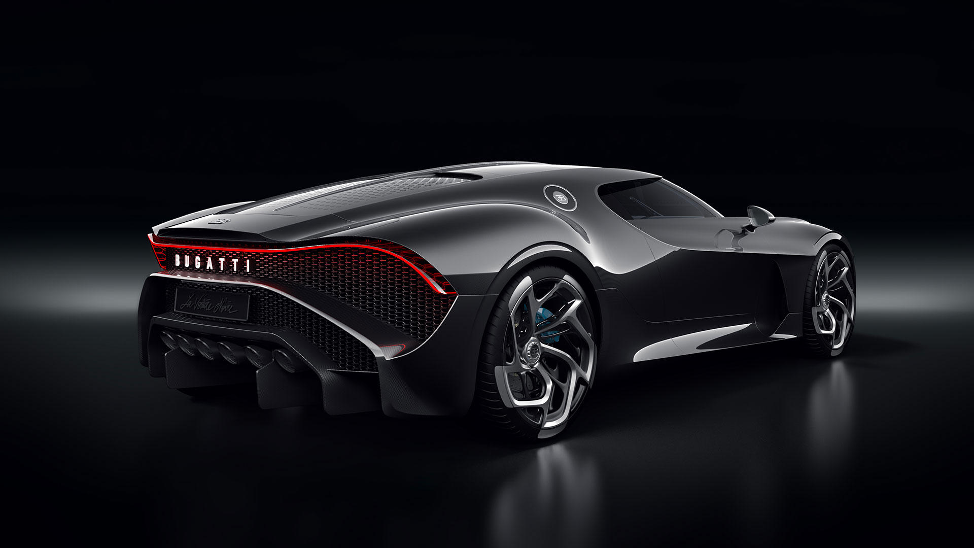 «Чёрная машина» Bugatti может принадлежать Криштиану Роналду