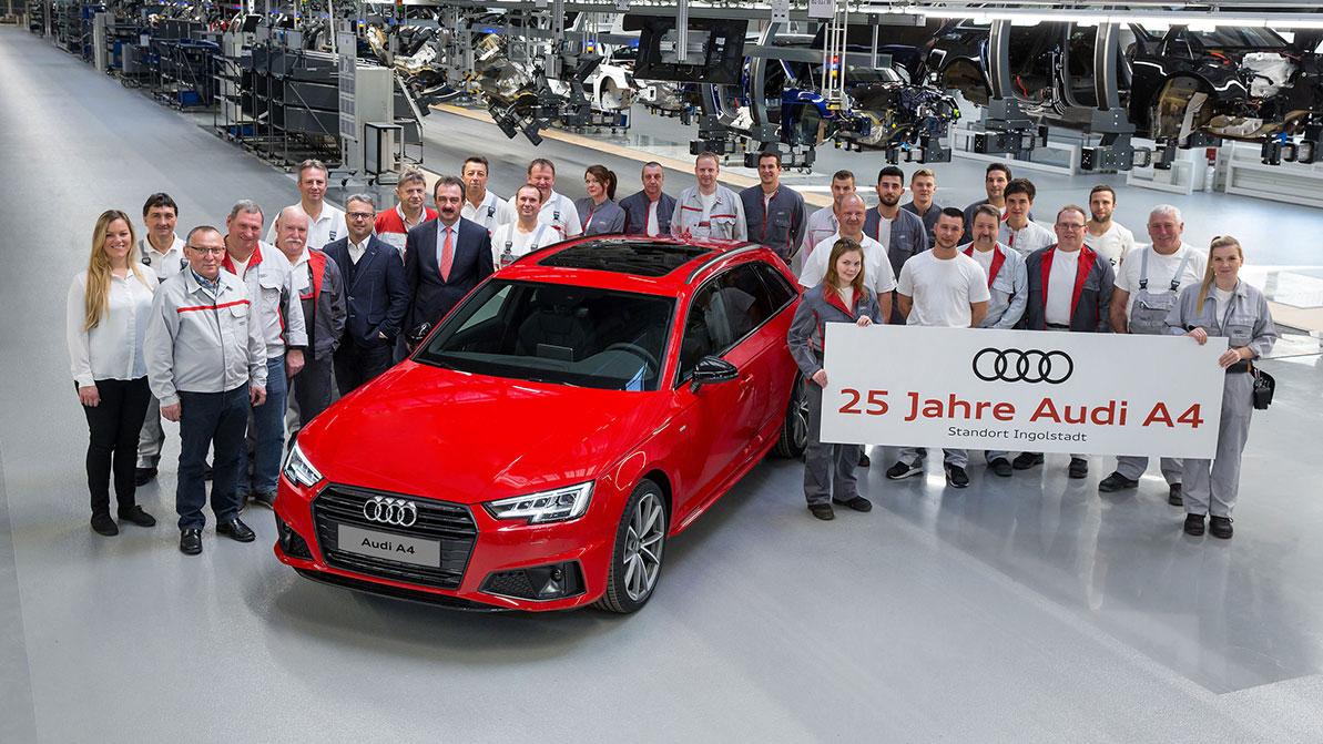 Audi A4 стукнуло 25 лет