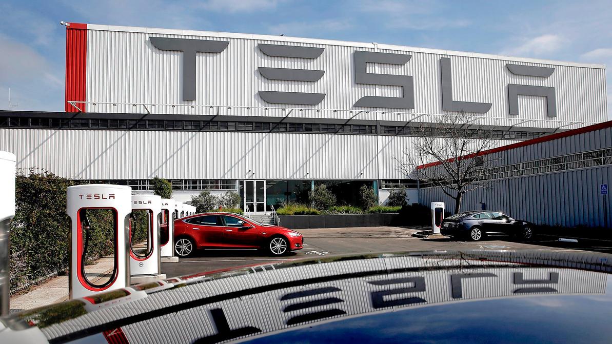 Tesla может загнуться уже через 10 месяцев