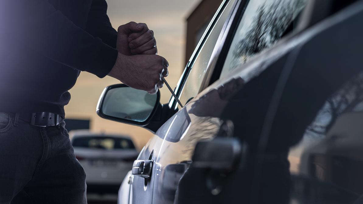 57 угнанных авто вернули полицейские за два дня