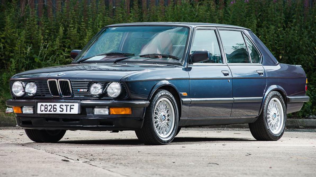 Уникальную BMW M5 пустят с молотка