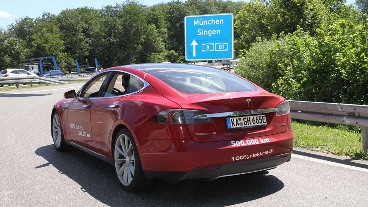 Первая Tesla-миллионник на подходе