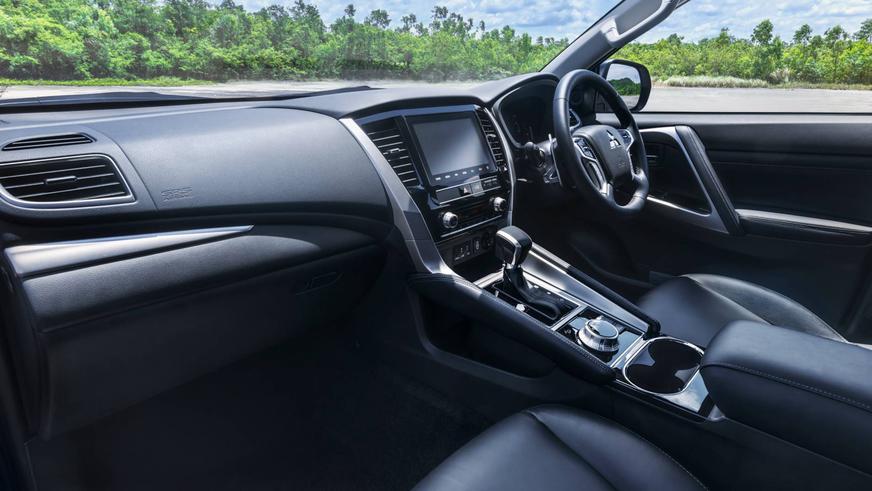 Обновлённый Mitsubishi Pajero Sport представлен официально