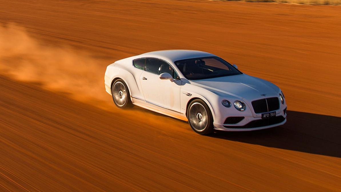 В Актюбинской области бросили Bentley на границе