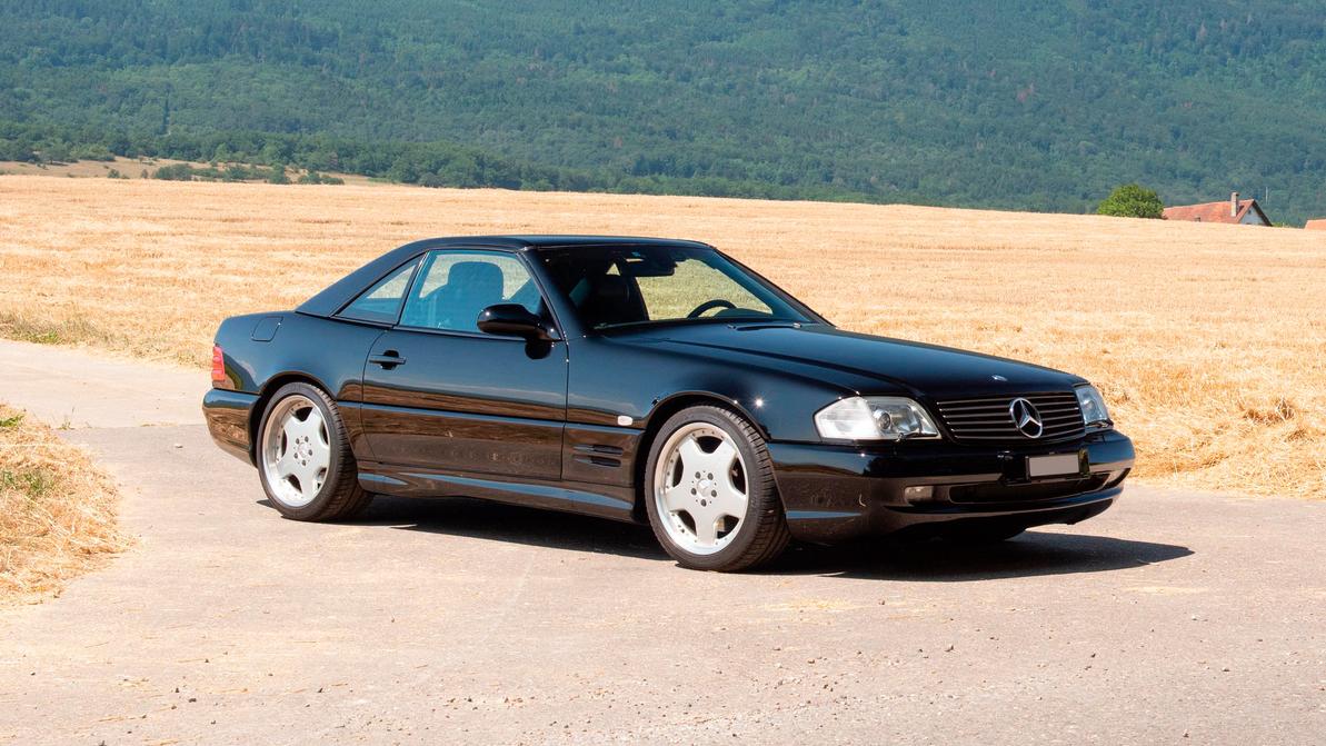 Редкий Mercedes-Benz SL c мотором 7.3 литра выставили на продажу
