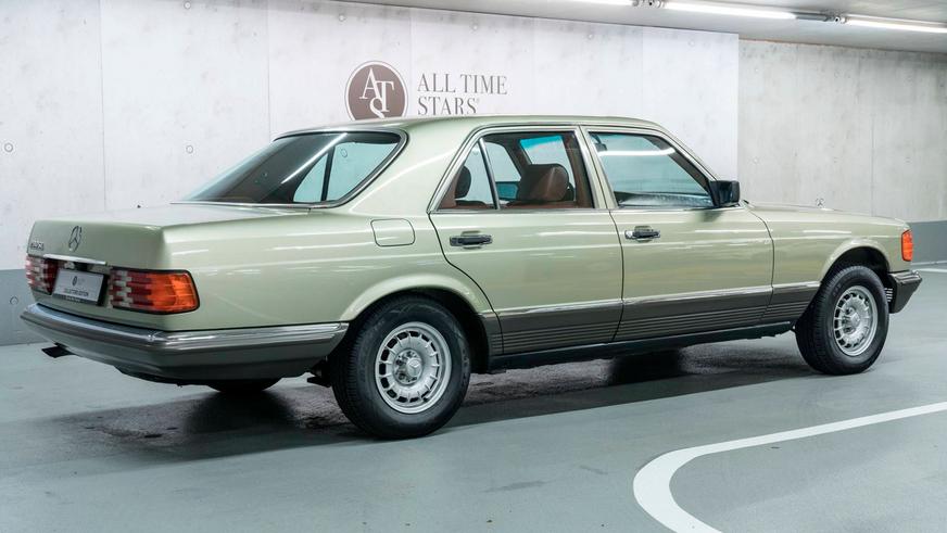 Mercedes-Benz продаёт 280SE 1982 года с гарантией