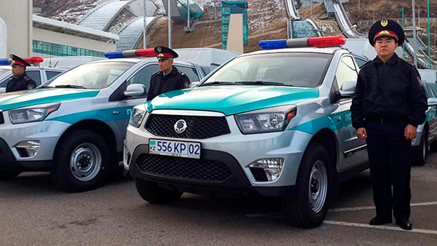 Задержанных в Алматы будут возить «с комфортом» на внедорожниках
