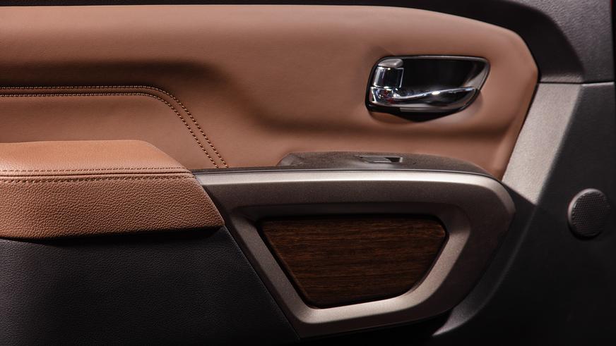 Nissan обновил пикап Titan