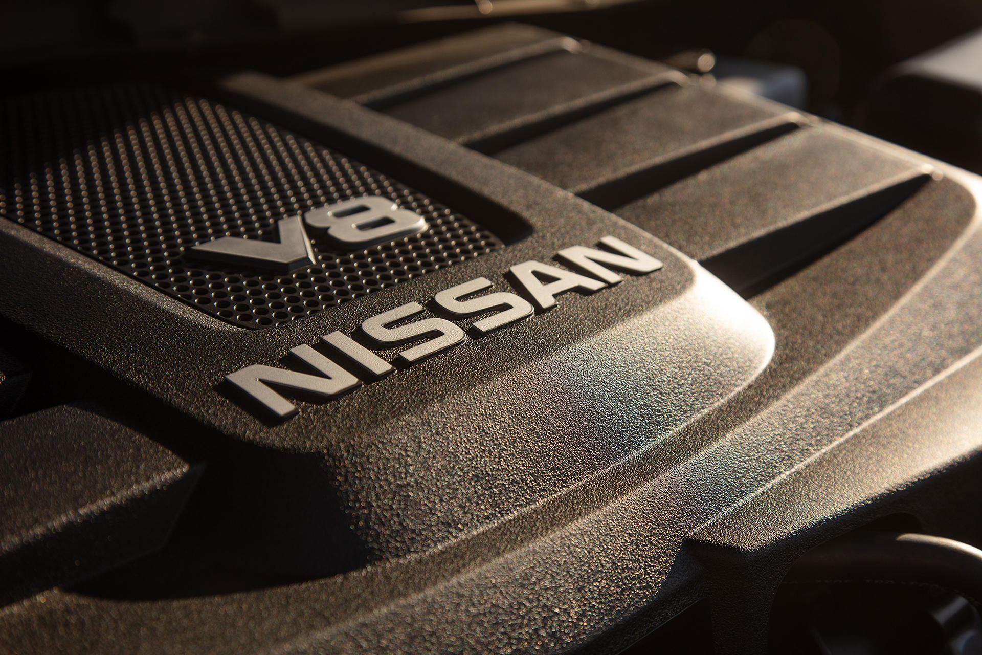 Nissan обновил пикап Titan