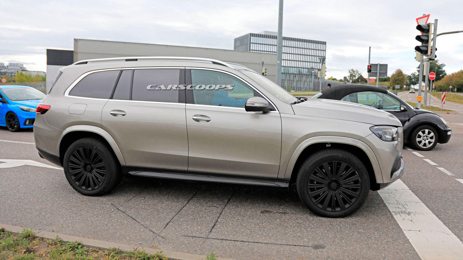 Mercedes-Maybach GLS засекли на дорогах