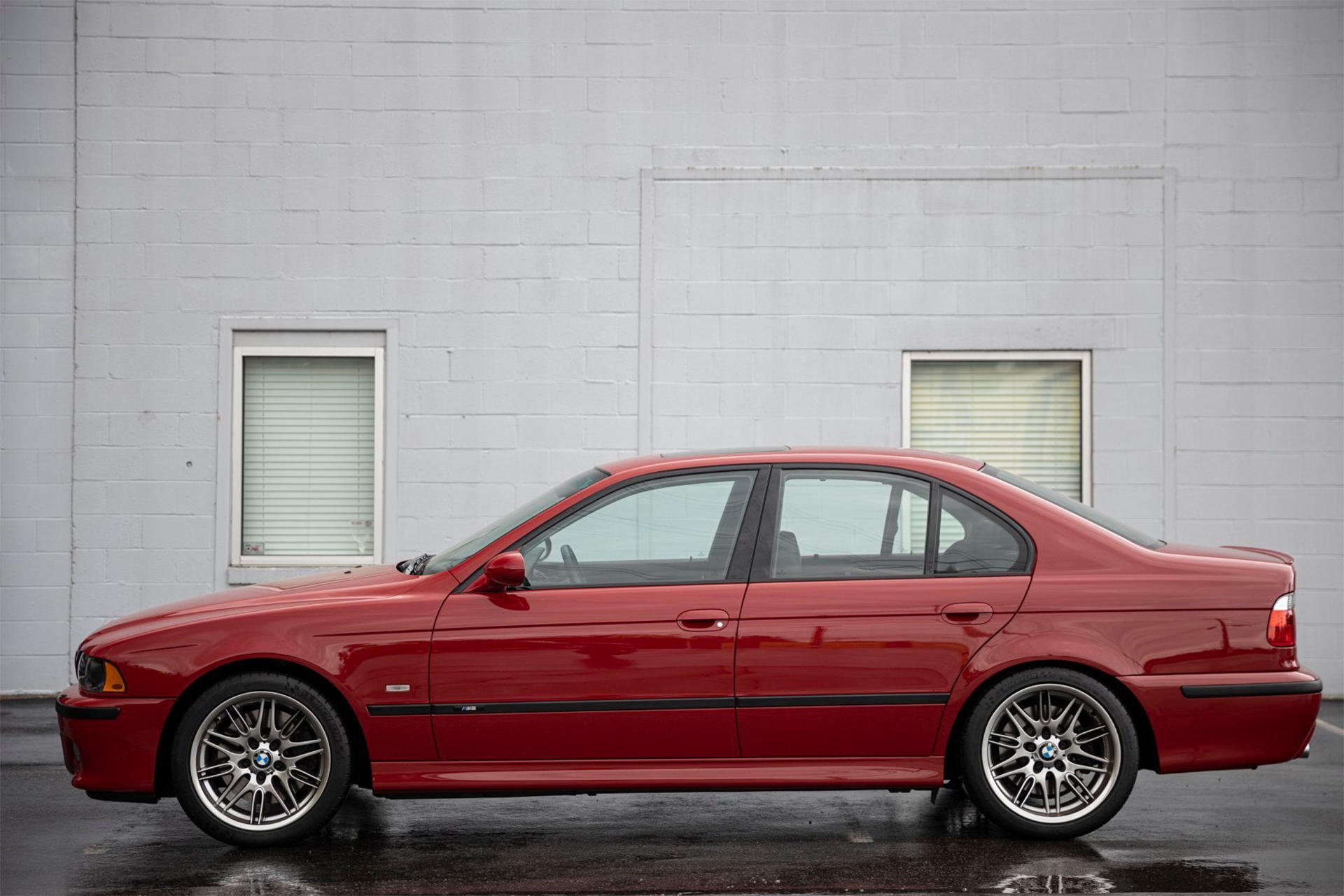 BMW M5 E39 продают за 0 000