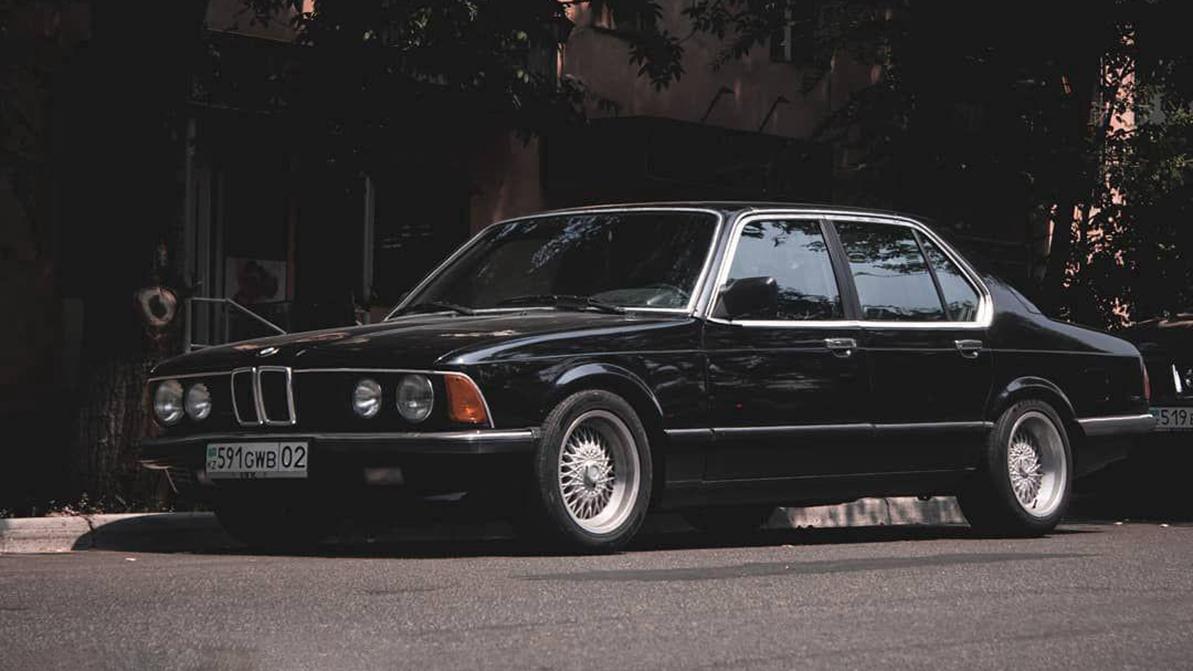 «Семёрка» E23 продаётся за $150 000 в Алматы