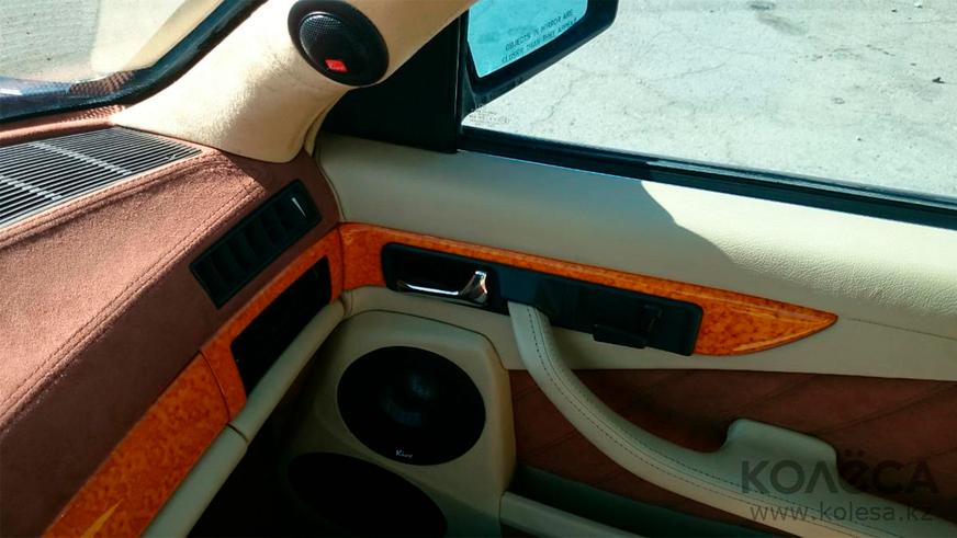 Широкий Mercedes-Benz W126 выставлен на продажу