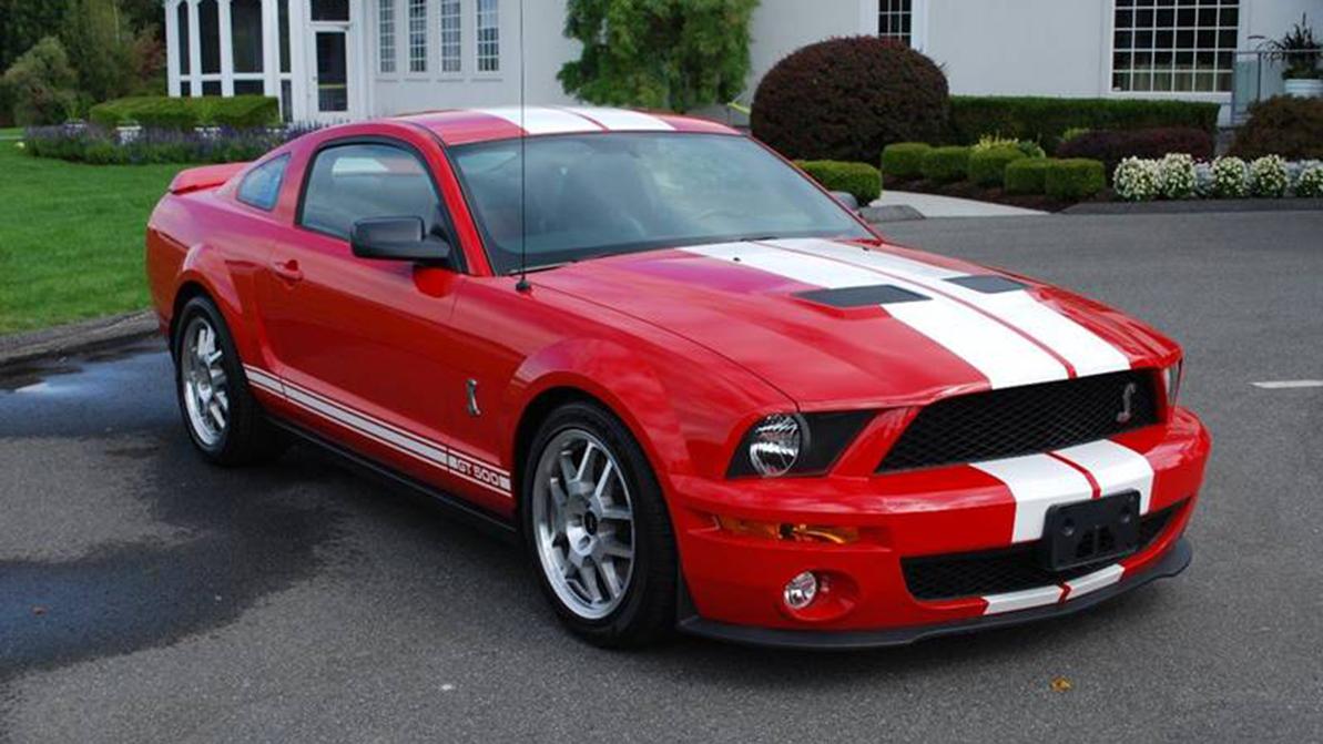 Shelby GT500, на котором ездил Уилл Смит, пустят с молотка