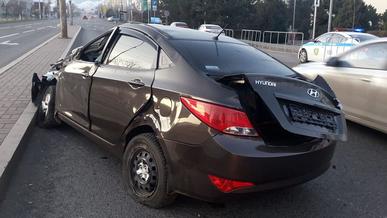 Нетрезвая женщина уснула за рулём и сбила пешехода