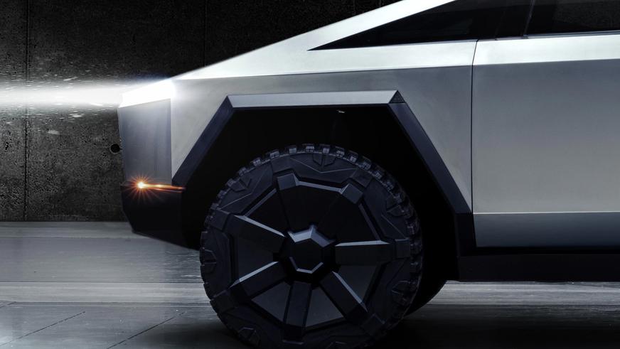 Tesla представила футуристический пикап на электротяге