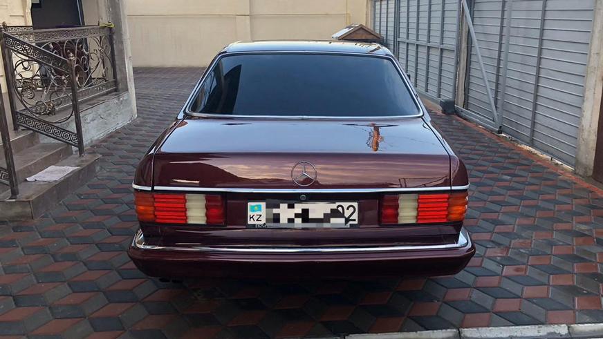 Mercedes-Benz 560 SEC продают в Алматы за 11 млн тенге