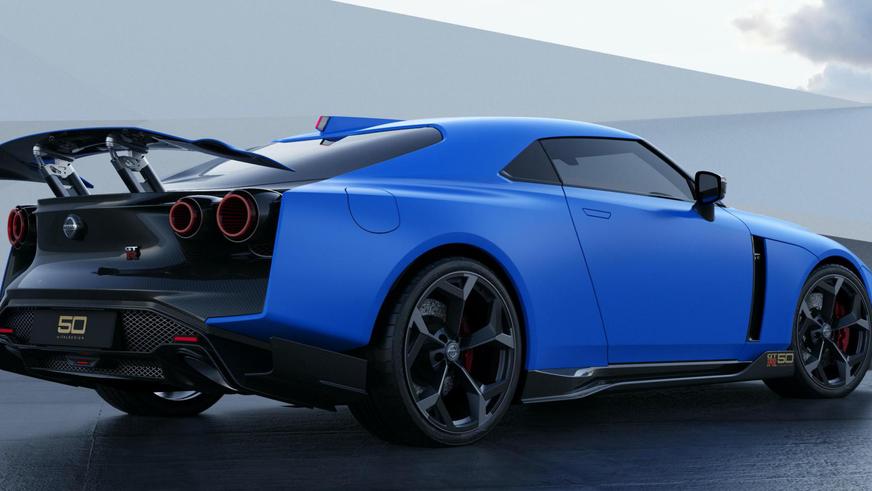 Nissan показал серийный GT-R50