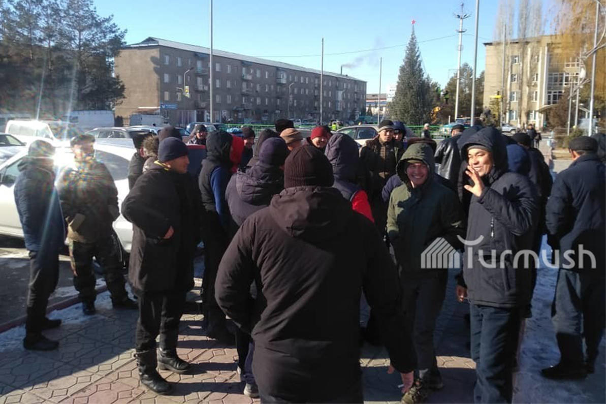 Старые штрафы, внезапно всплывшие в Казахстане, сильно огорчили кыргызских водителей