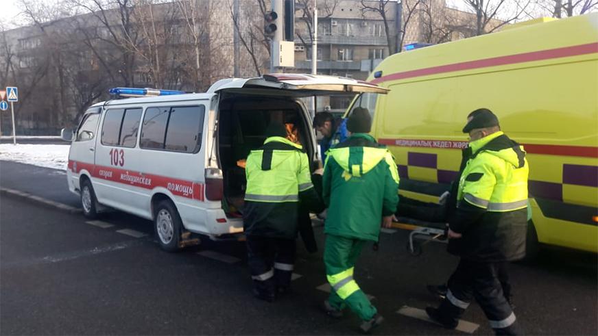 Массовое ДТП в Алматы: на улице Саина столкнулись восемь машин