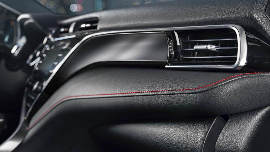 Toyota Camry одели в «спортивку»
